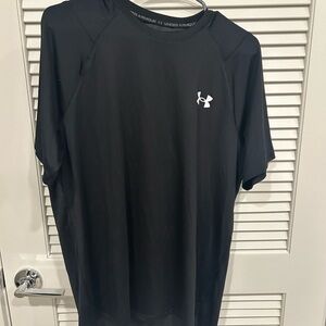 Under Armour Black Short Sleeve Tee